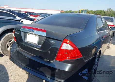 2010 Ford Fusion Sel z USA, uszkodzony, nr VIN 3FAHP0JA0AR177659